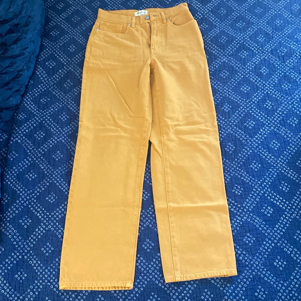 Madewell baggy straight jeans, mustard color. Great condition, never worn!